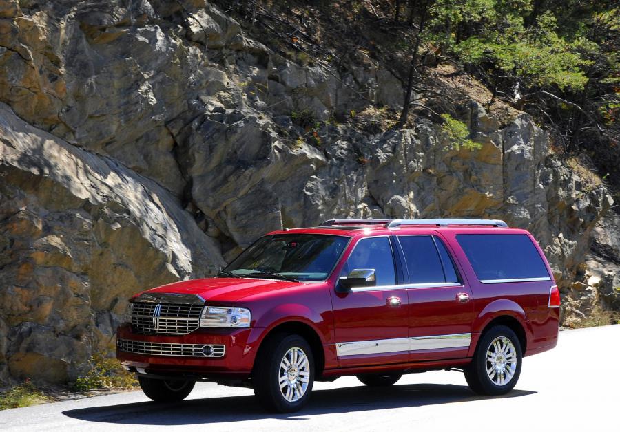  Lincoln Navigator L 2006 года  (фото 27 из 50)